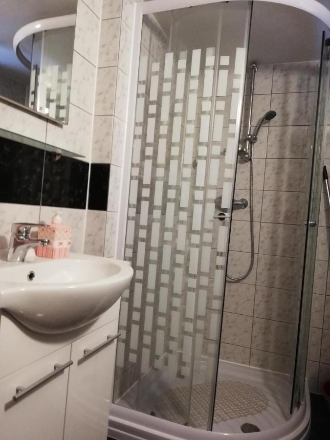 Apartman Cvita Tkon Extérieur photo