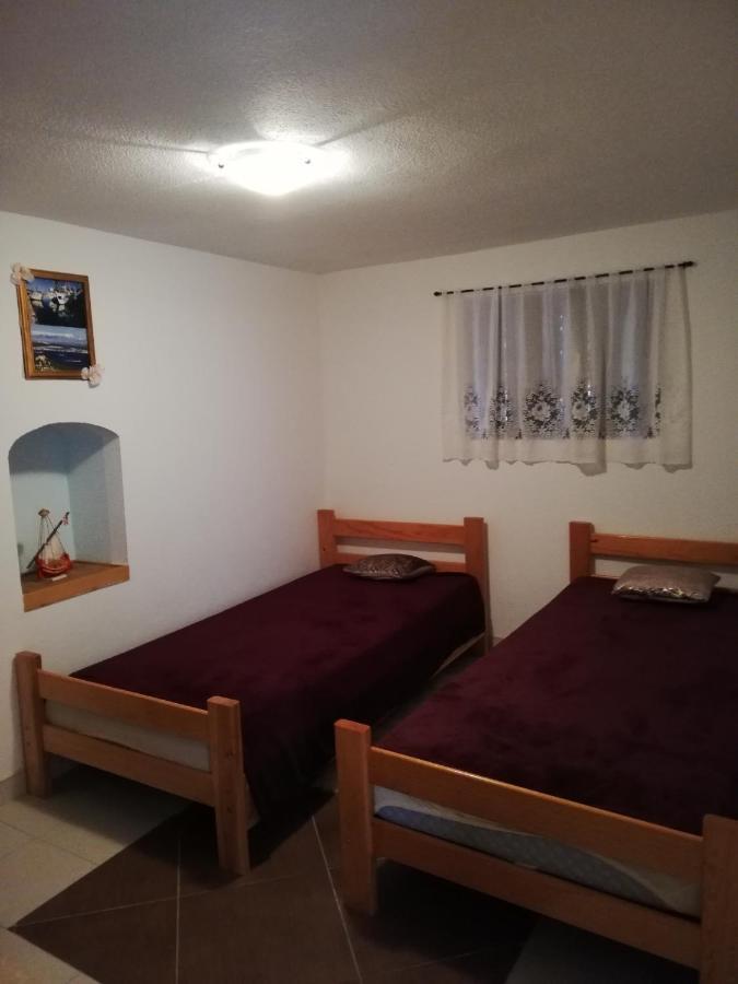 Apartman Cvita Tkon Extérieur photo