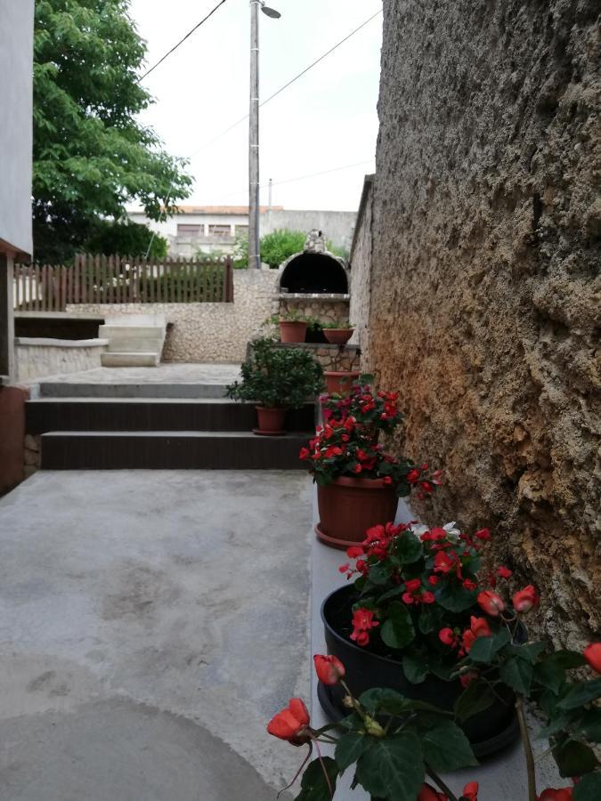 Apartman Cvita Tkon Extérieur photo